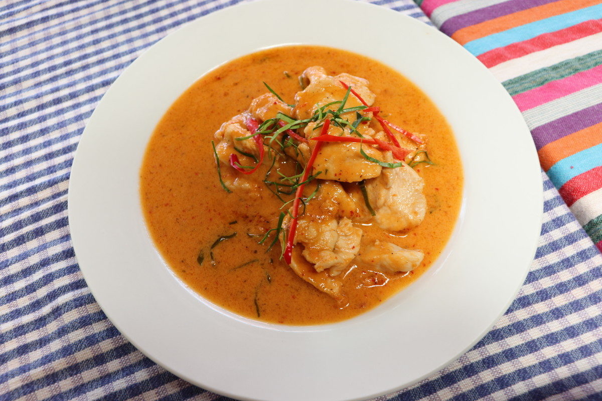 Kaeng Paneng – Paneng Curry with Chicken