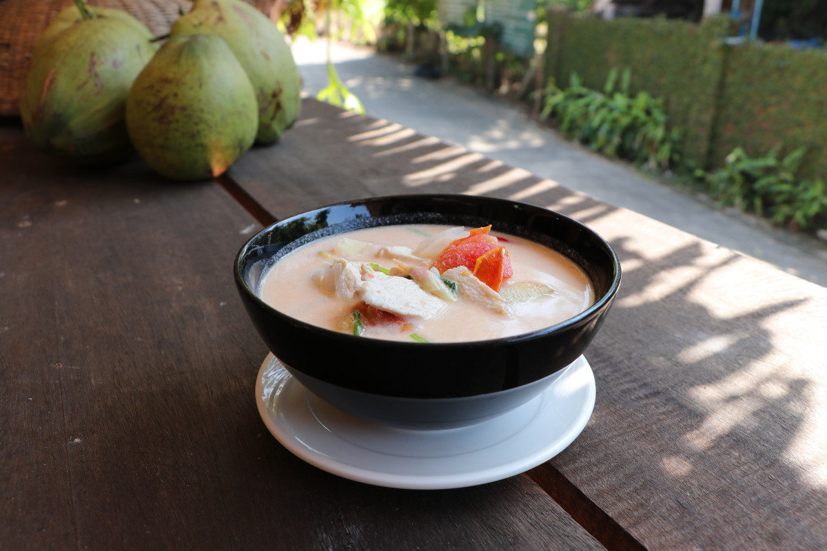 Tom Kha kai;cocnut;soup;thai;recipe;learn;cooking;class;khaolak;khao lak;